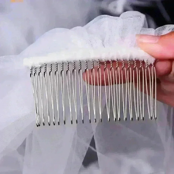 Elegant Wedding Veils   - Picture 12 of 12